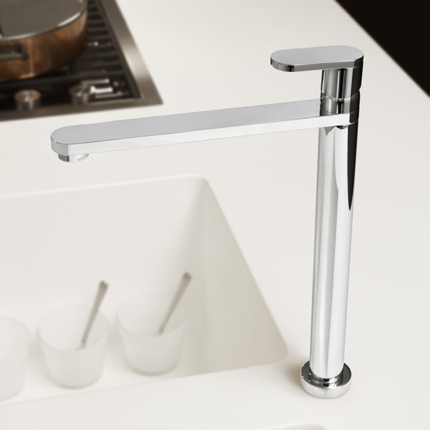 Латунь. 345. Смеситель для кухонной мойки. Quadrodesign Brass - Вид №1