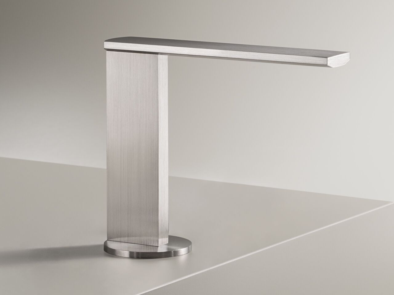 Дозирующий носик из нержавеющей стали для пола CEADESIGN AYLA ARCH-00147927 - Вид №1