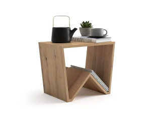 Журнальный столик в гостиной