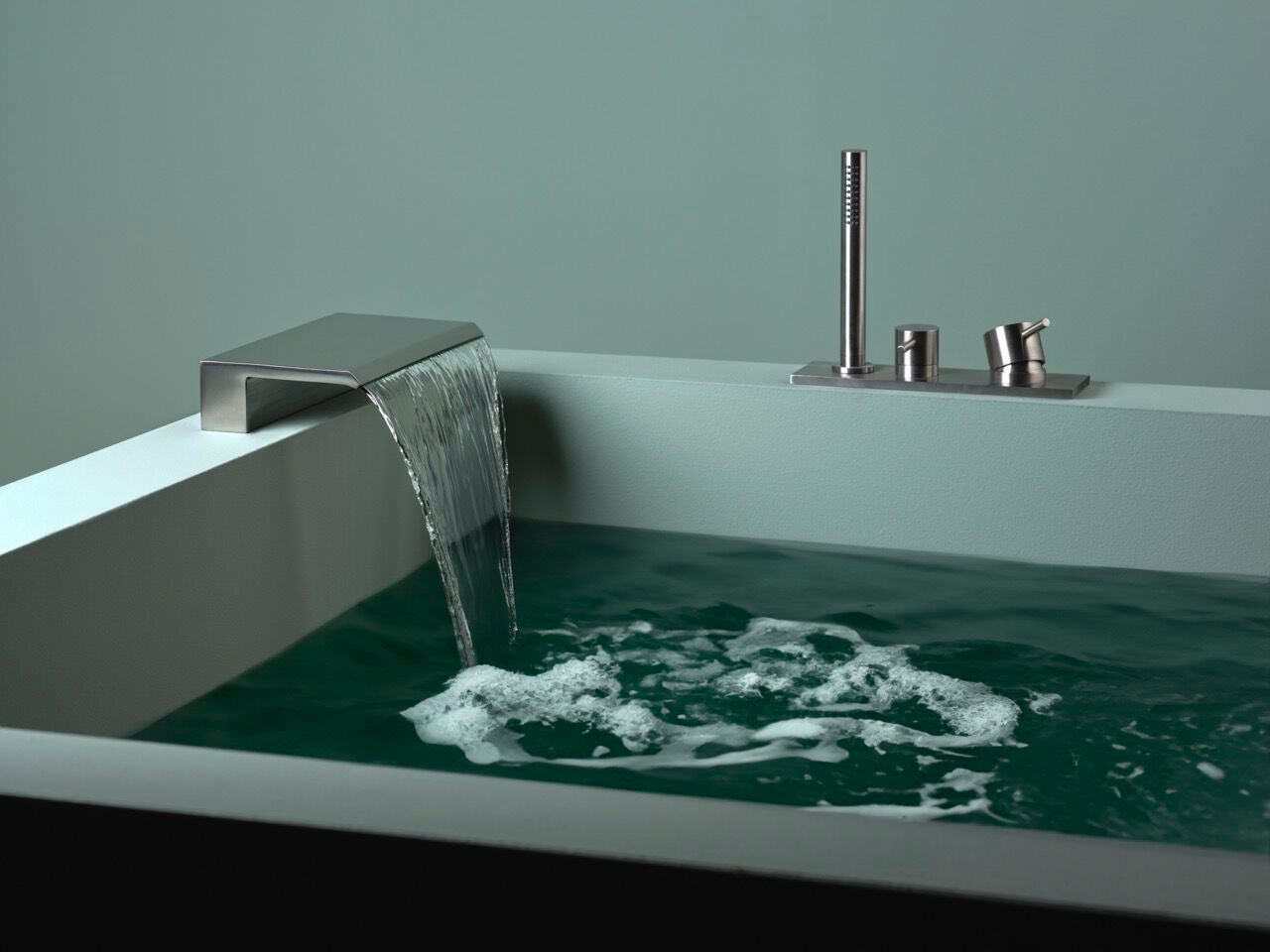 Смеситель для ванны с 3 отверстиями из нержавеющей стали с ручным душем BEAMTECH Level ARCH-00137644 - Вид №1