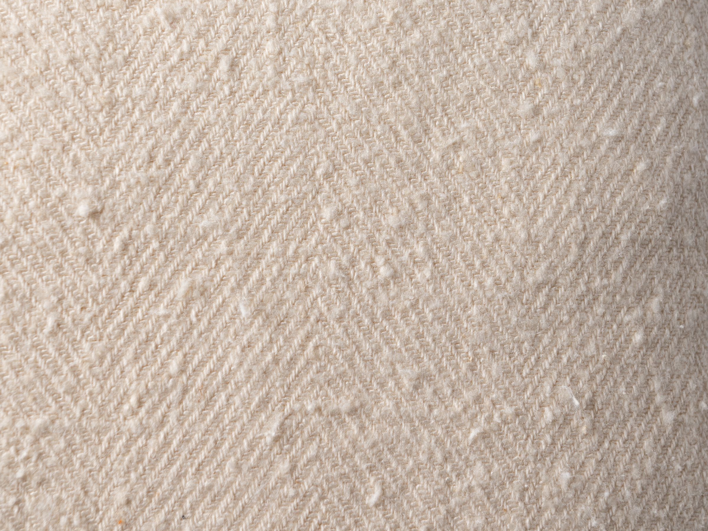 Прямоугольная шелковая подушка The House of Lyria MATRICAIRE ARCH-00123551 - Вид №3