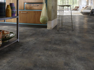 Противоскользящий виниловый пол с металлическим эффектом