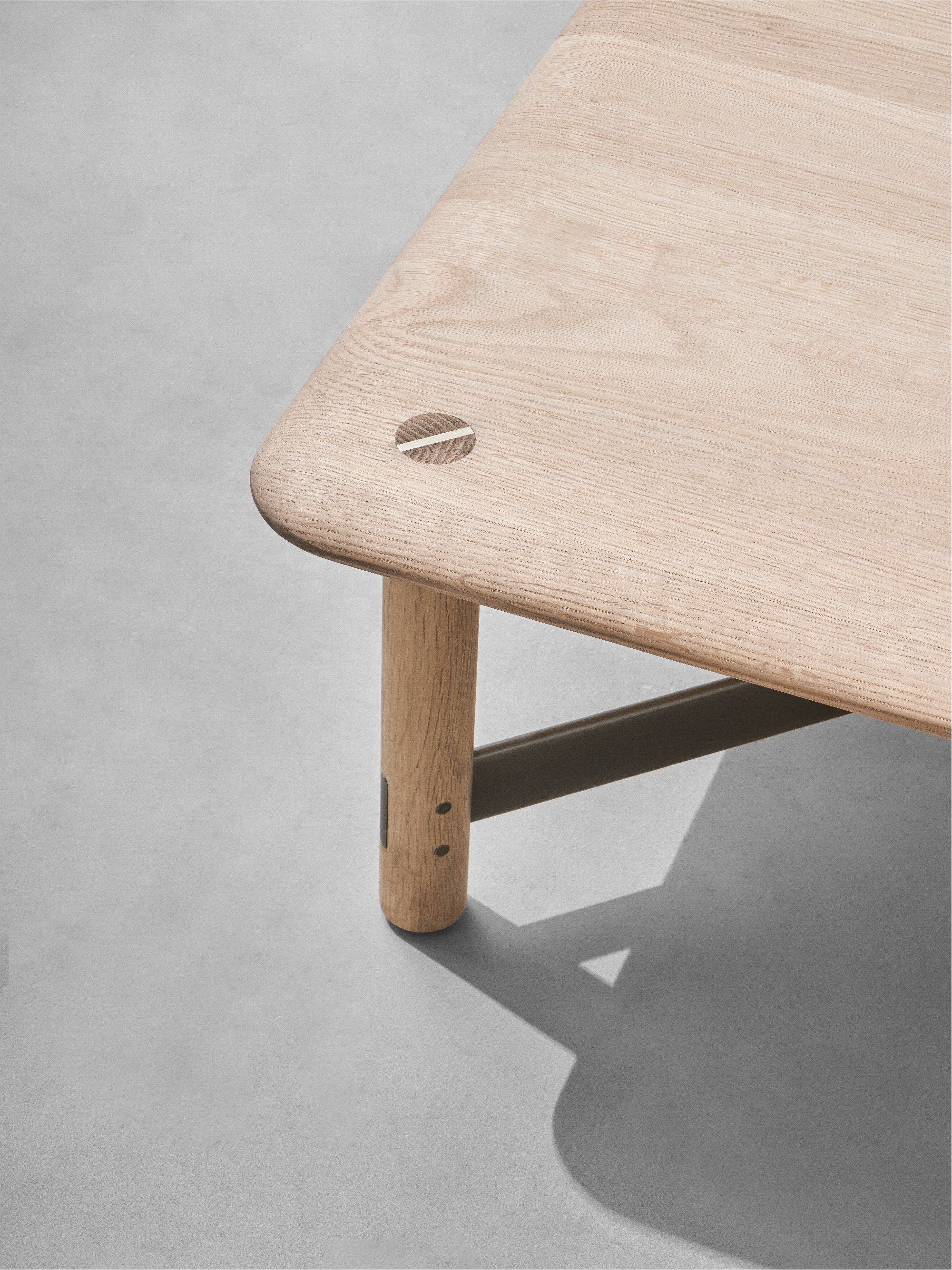 Квадратный низкий журнальный столик из дуба District Eight Stilt ARCH-00024389 - Вид №3
