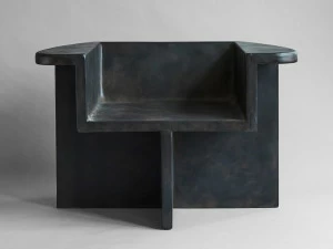 101 Copenhagen Кресло из фибробетона с подлокотниками Brutus 201006