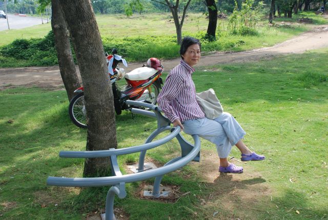 12144 ОРБИТА Дария 1, скамья без спинки парковая LAB.Space 