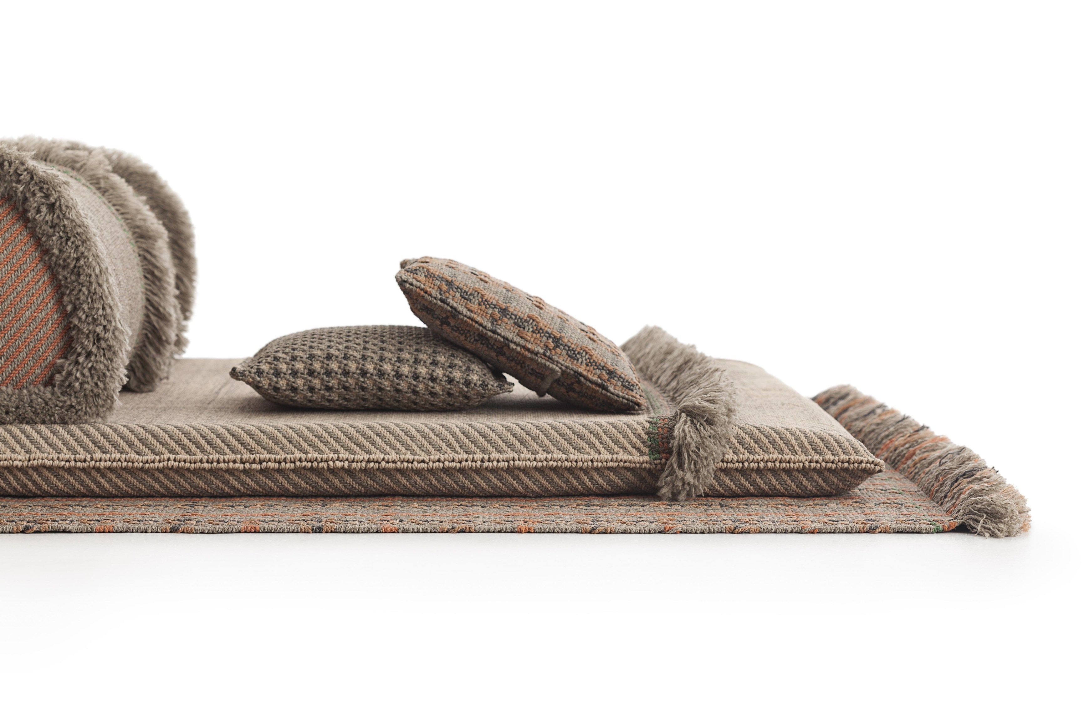 Наружная напольная подушка из синтетического волокна GAN Garden Layers ARCH-00027377 - Вид №6