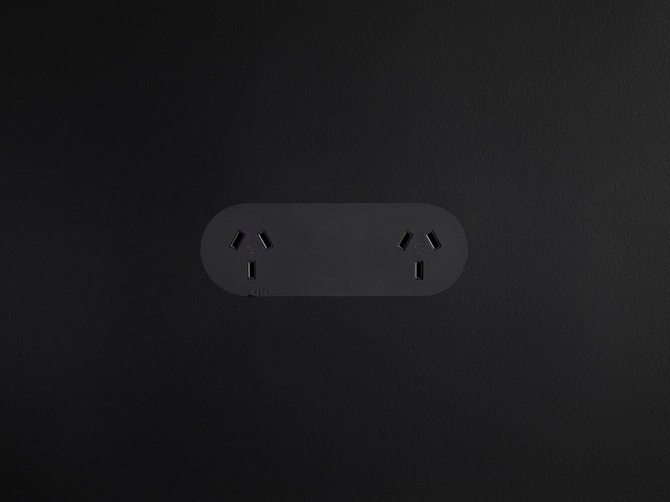 Поликарбонатная двойная электрическая розетка ZETR 13 / FLUSH ARCH-00105663 - Вид №1