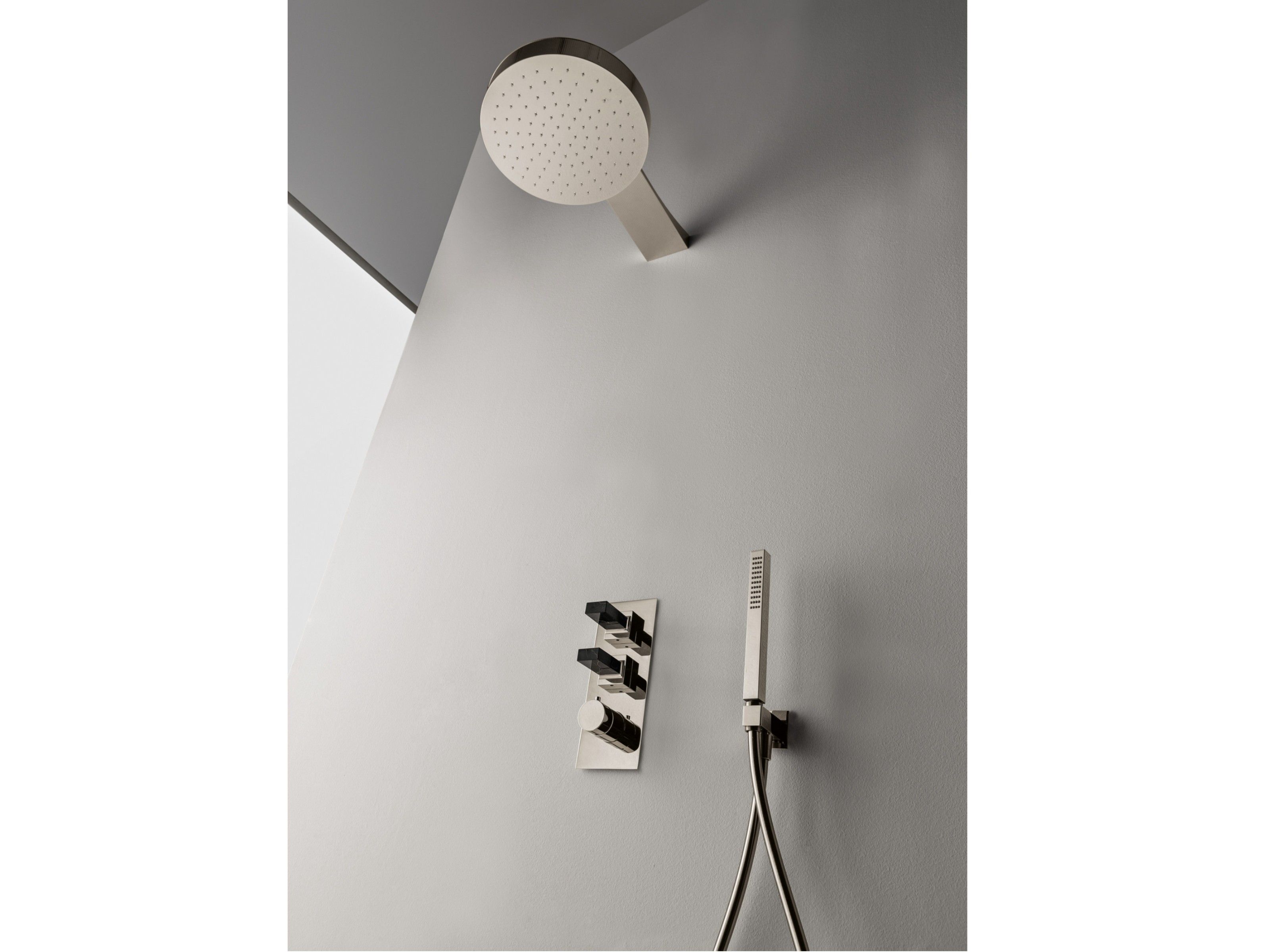 Смеситель для душа из латуни Rubinetterie Treemme ARCH-00093786 - Вид №1