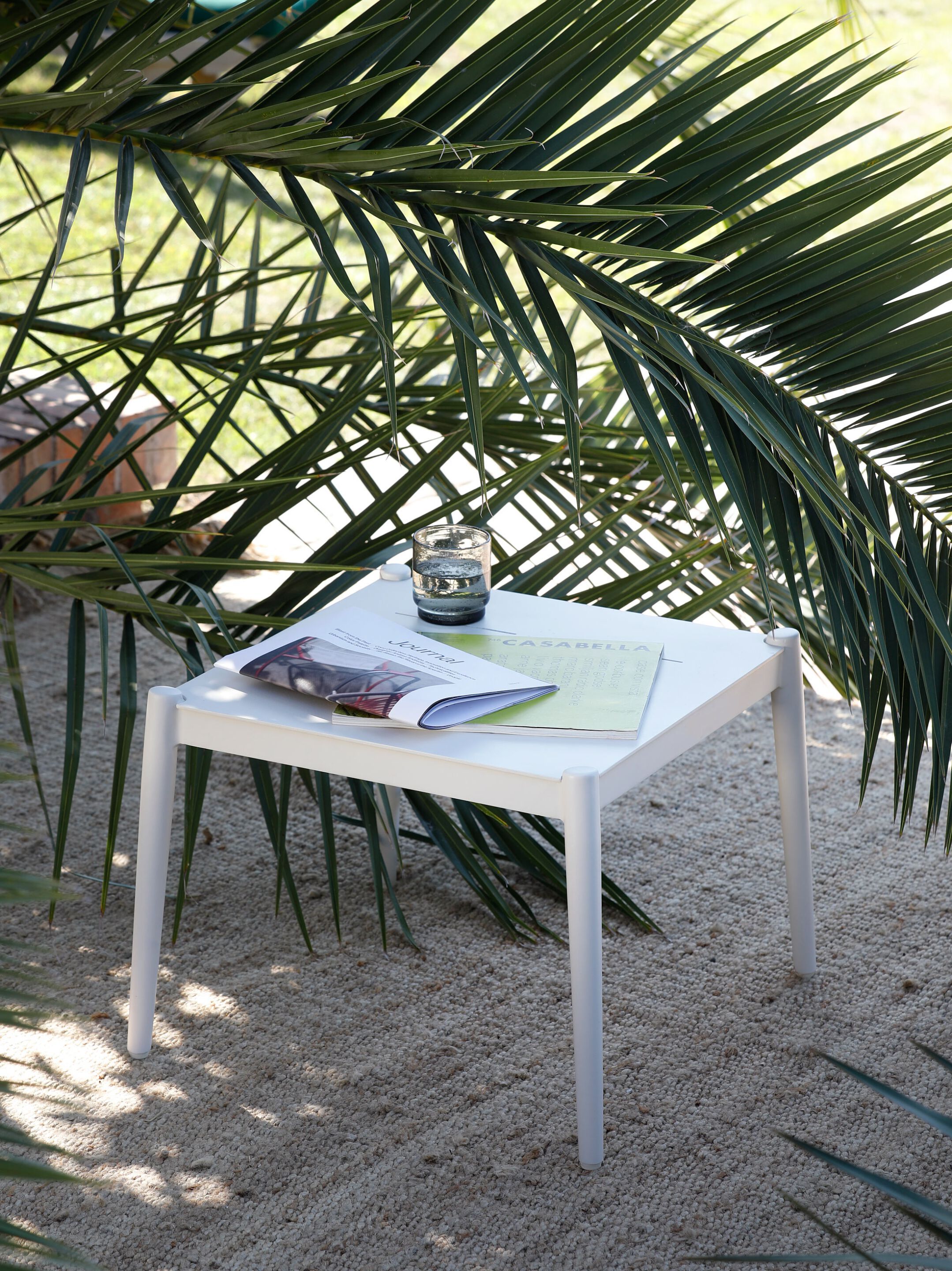 Алюминиевый квадратный низкий садовый столик Unopiù свет ARCH-00068120 - Вид №1