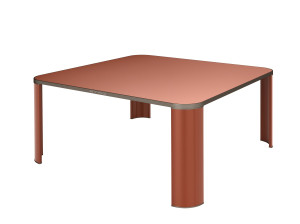 Деревянный квадратный стол