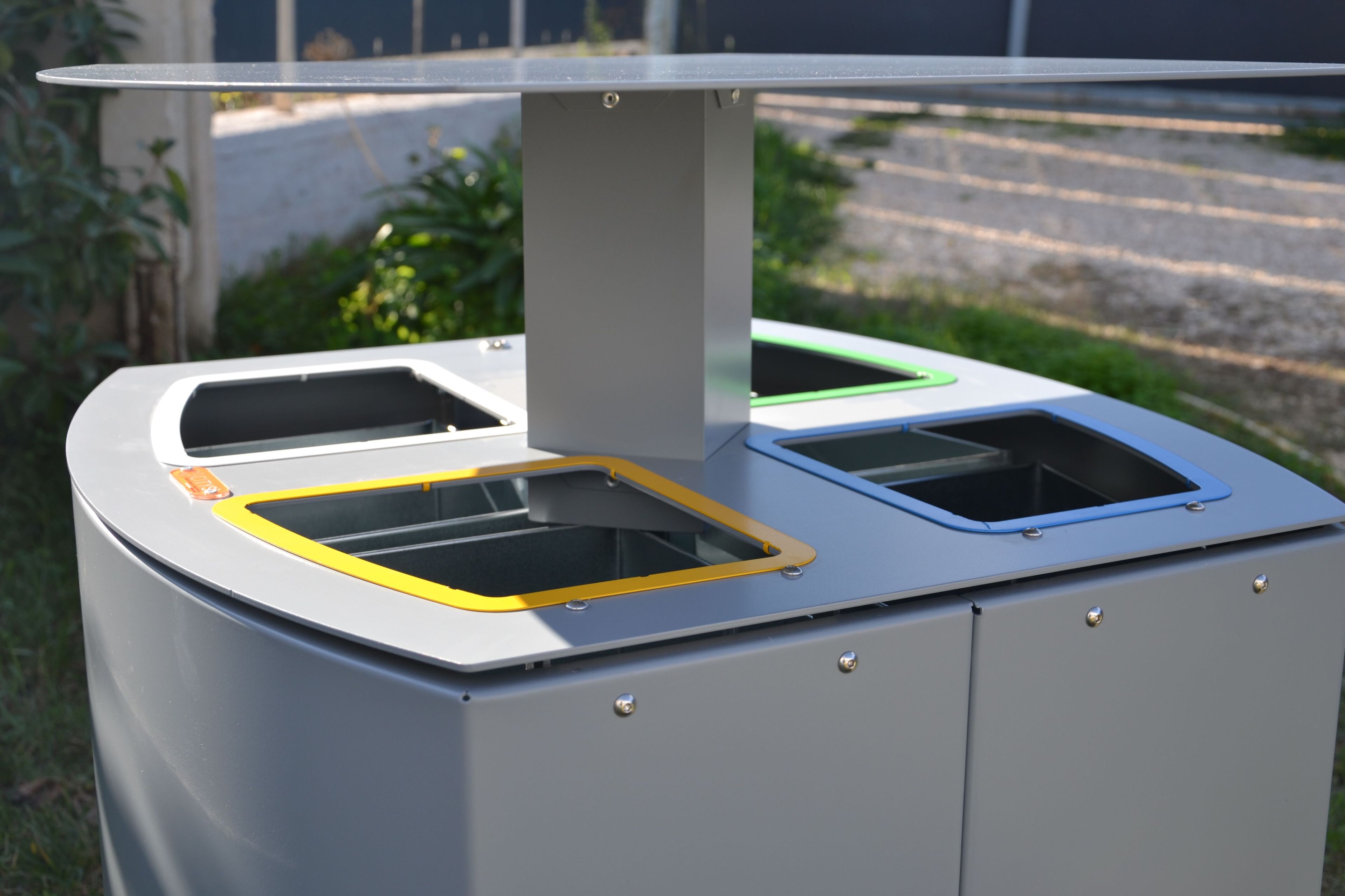 Стальная стойка для мусора с наружной крышкой для утилизации отходов CITYSì WINDOWS ARCH-00108681 - Вид №4