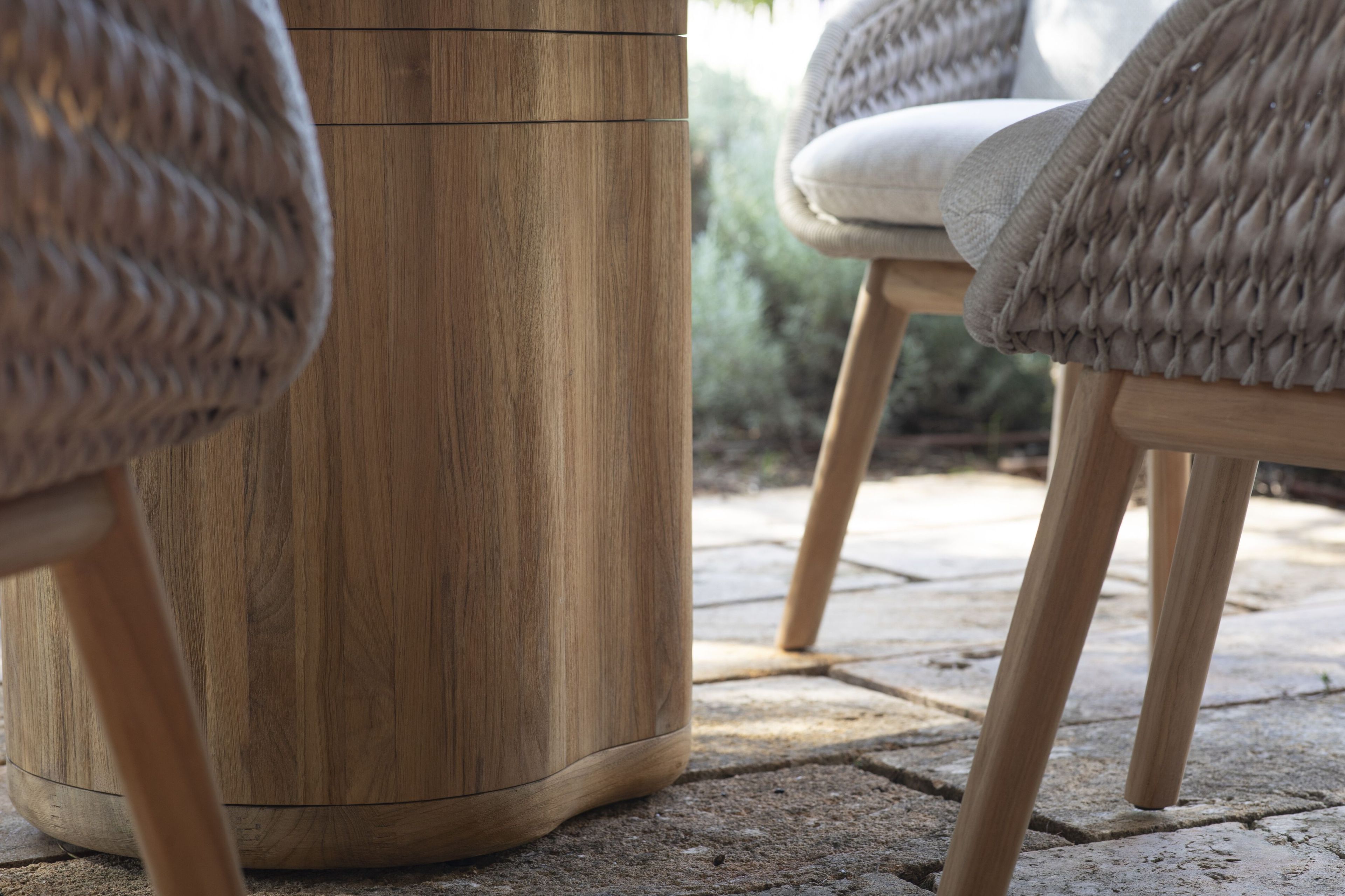 Круглый керамический обеденный стол с колесами MANUTTI Ogado ARCH-00019366 - Вид №4