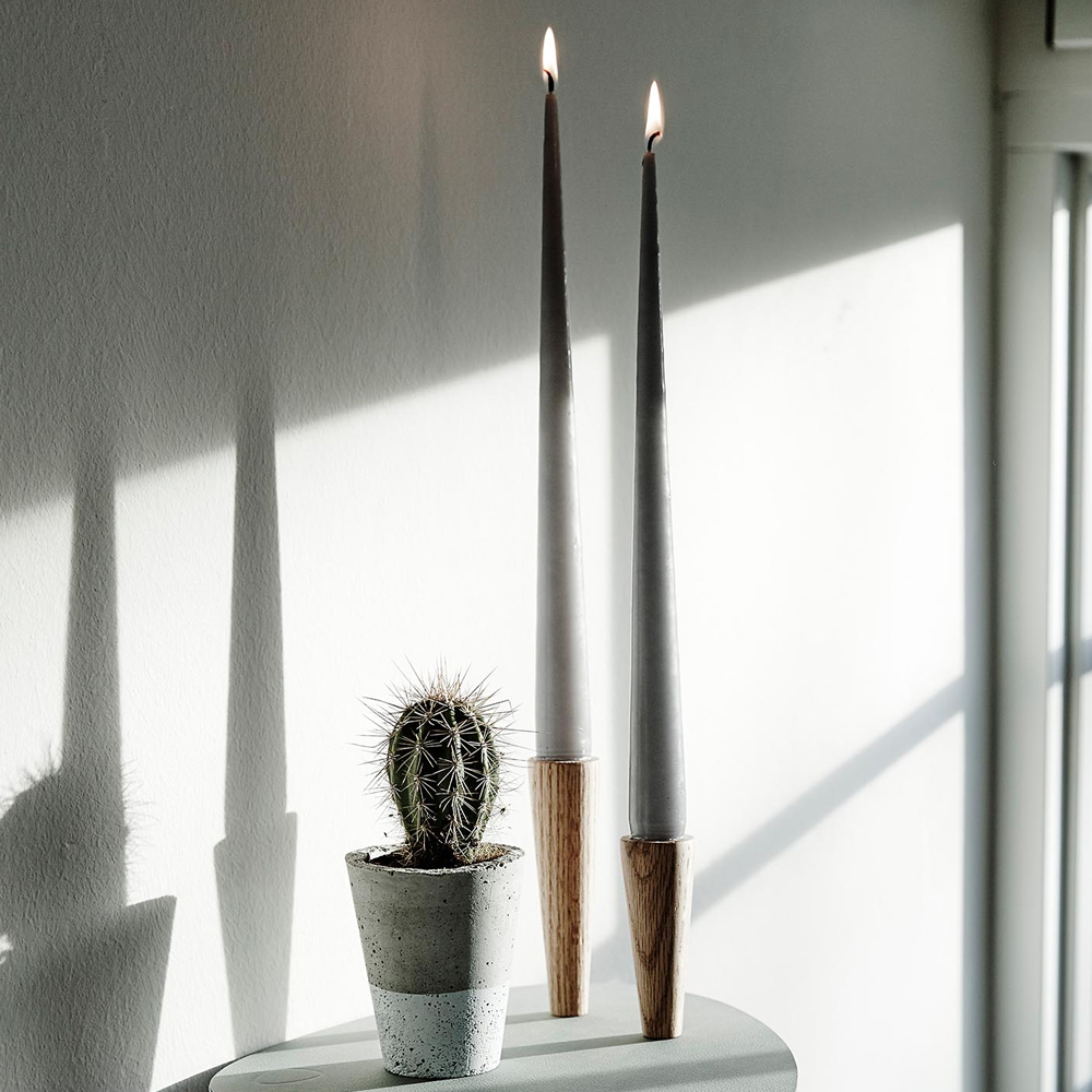 982653 Магнитные подсвечники для высоких свечей конусообразные (натуральный дуб) 3x9/3x12см, набор 2шт;LIND DNA  - Вид №1