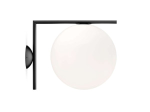 Стеклянный и металлический настенный светильник