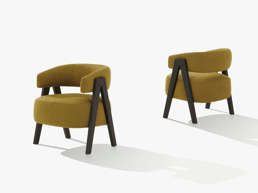 Тканевое кресло Poliform LOAI ARCH-00032842