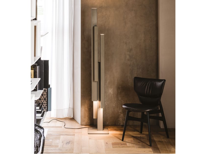 Стальная светодиодная напольная лампа Cattelan italia MANHATTAN ARCH-00102085