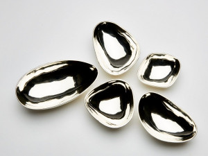 Полые посеребренные бронзовые раковины