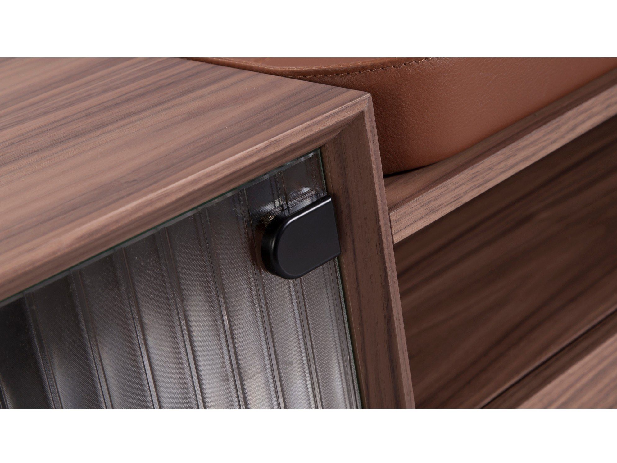 Шкаф для телевизора из шпона со стеклянными дверцами Duvivier Canapés JEAN ARCH-00033746 - Вид №3