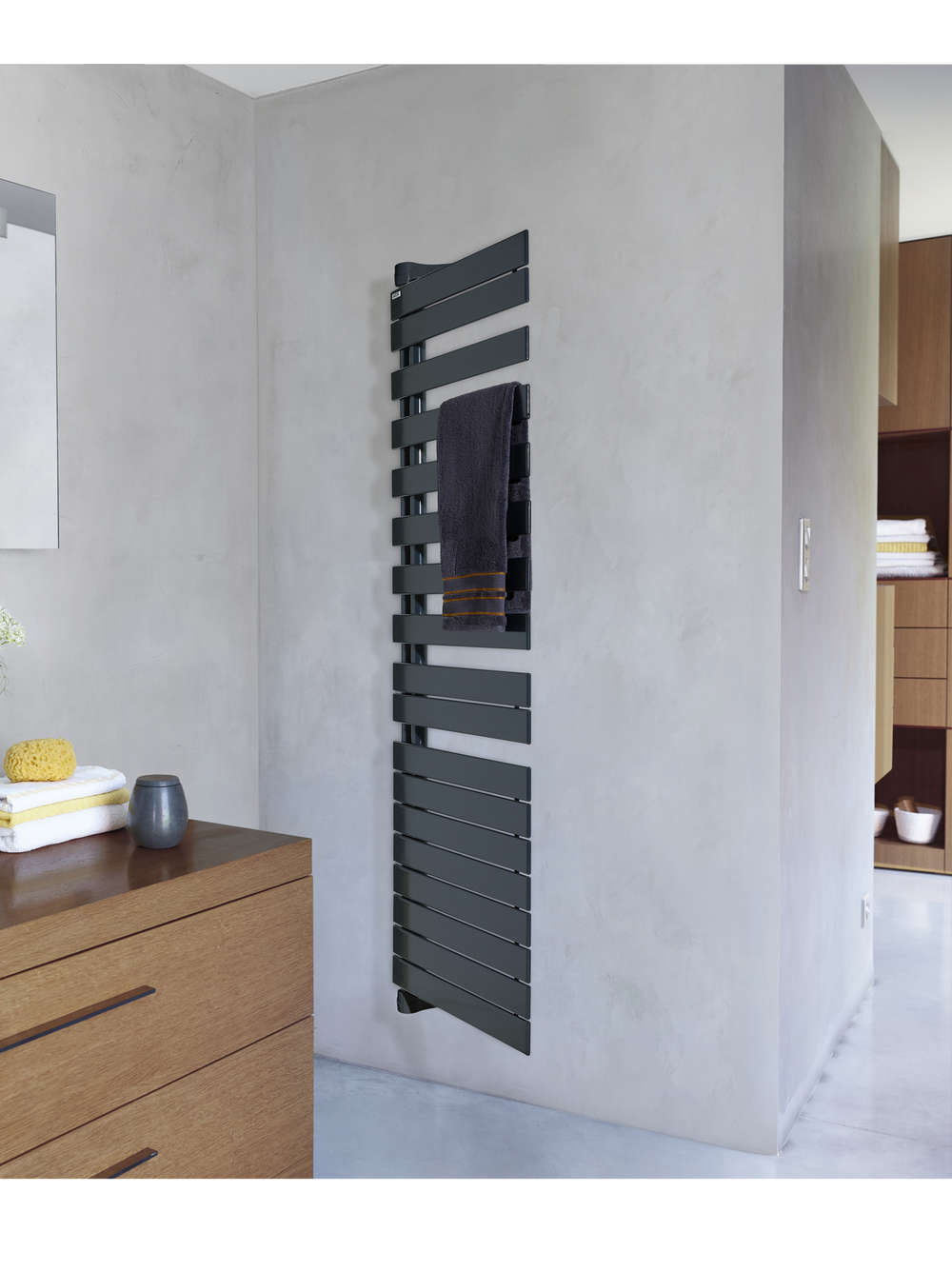 Водяной радиатор FLT168-055 Fassane Spa Twist Gauche Acova 1773  - Вид №1