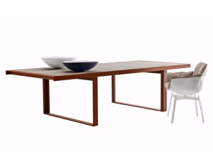 Садовый стол с керамогранитной столешницей