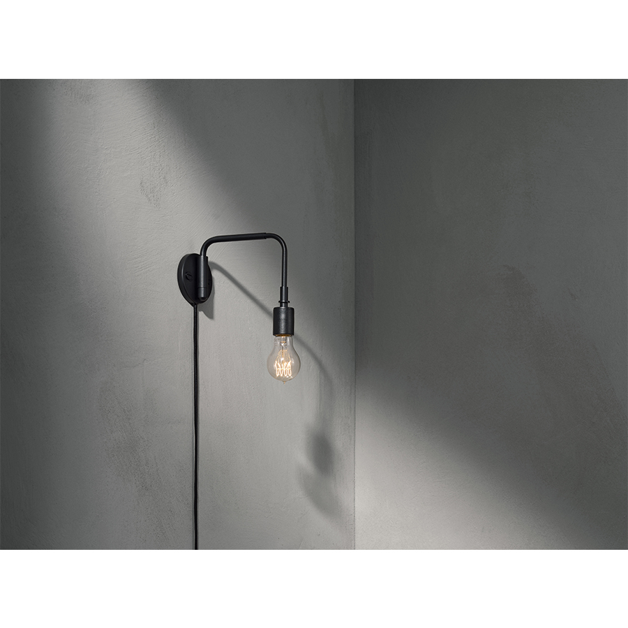 1960539 MENU Настенный светильник из штапеля Черный  - Вид №1