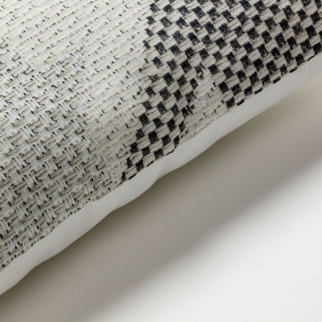 Чехол на подушку Haxton 45x45 серый от La Forma LA FORMA ОРНАМЕНТ 299174 Серый  - Вид №3