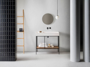 Одноместный консольный умывальник с зеркалом