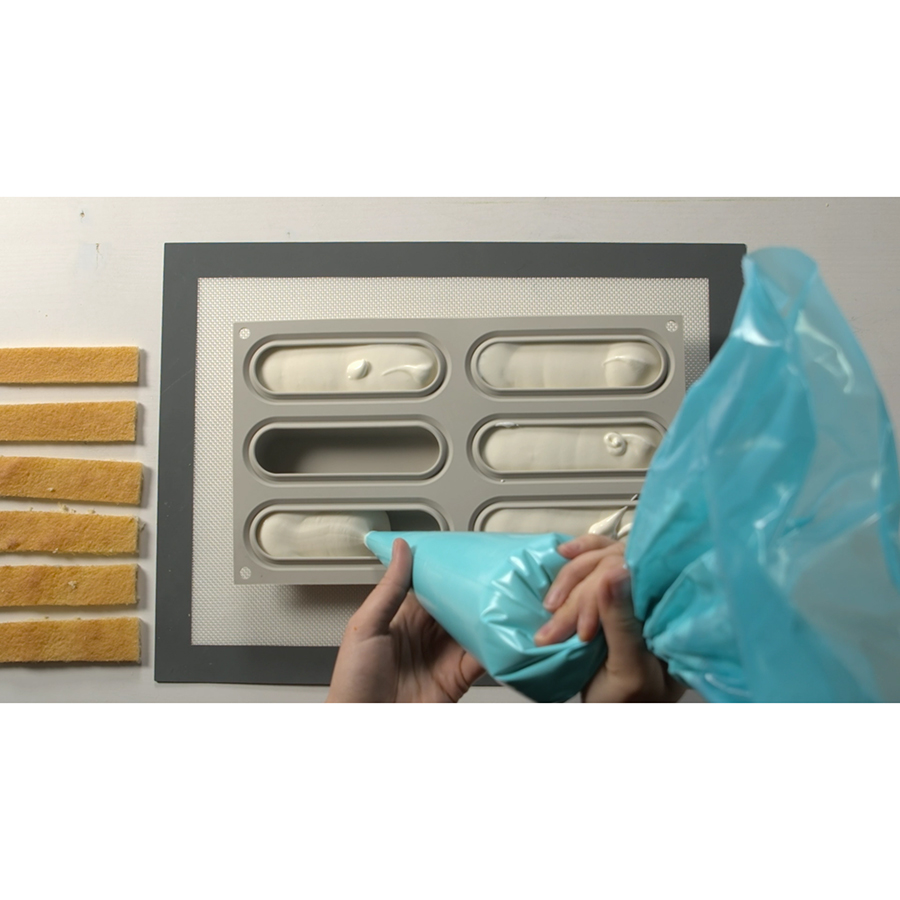 25.284.13.0065 Набор из 2 силиконовых форм для приготовления эклеров chic eclair Silikomart  - Вид №9