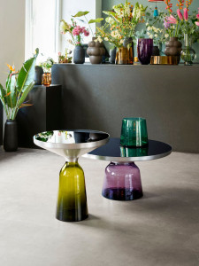 Круглый журнальный столик из алюминия и выдувного стекла