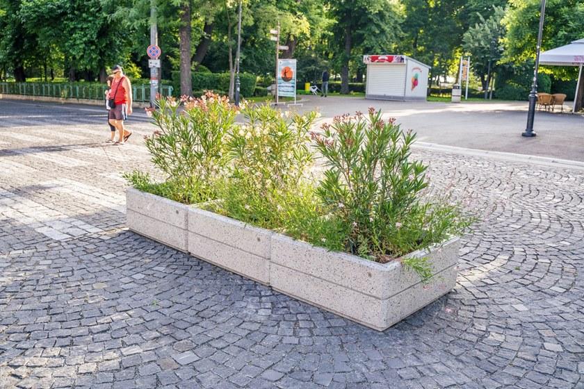 ENCHO ENCHEV - ETE Квадратная кашпо для общественных мест  214  - Вид №3