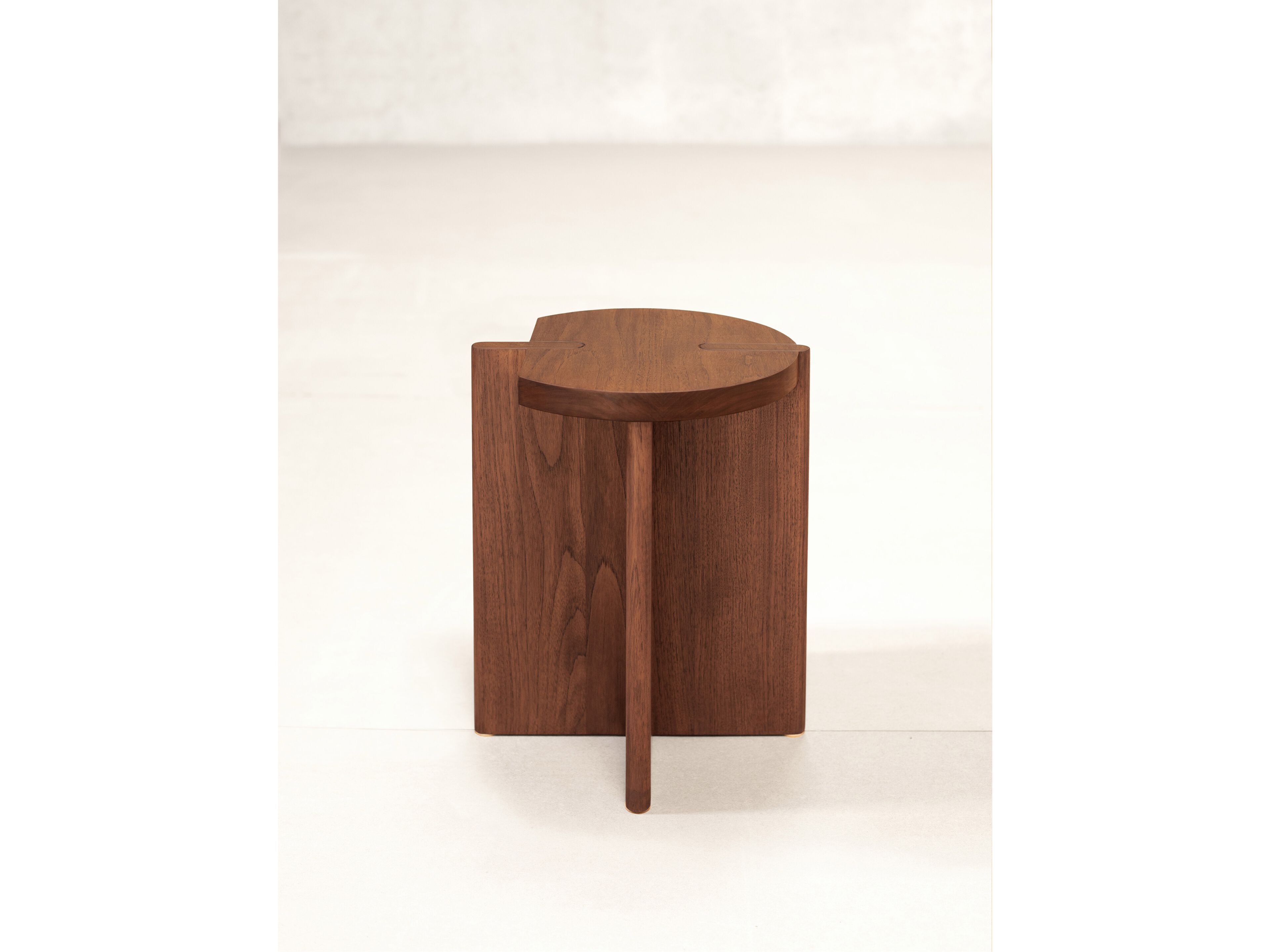 Деревянный низкий стул Phantom Hands X + L ARCH-00084451 - Вид №3