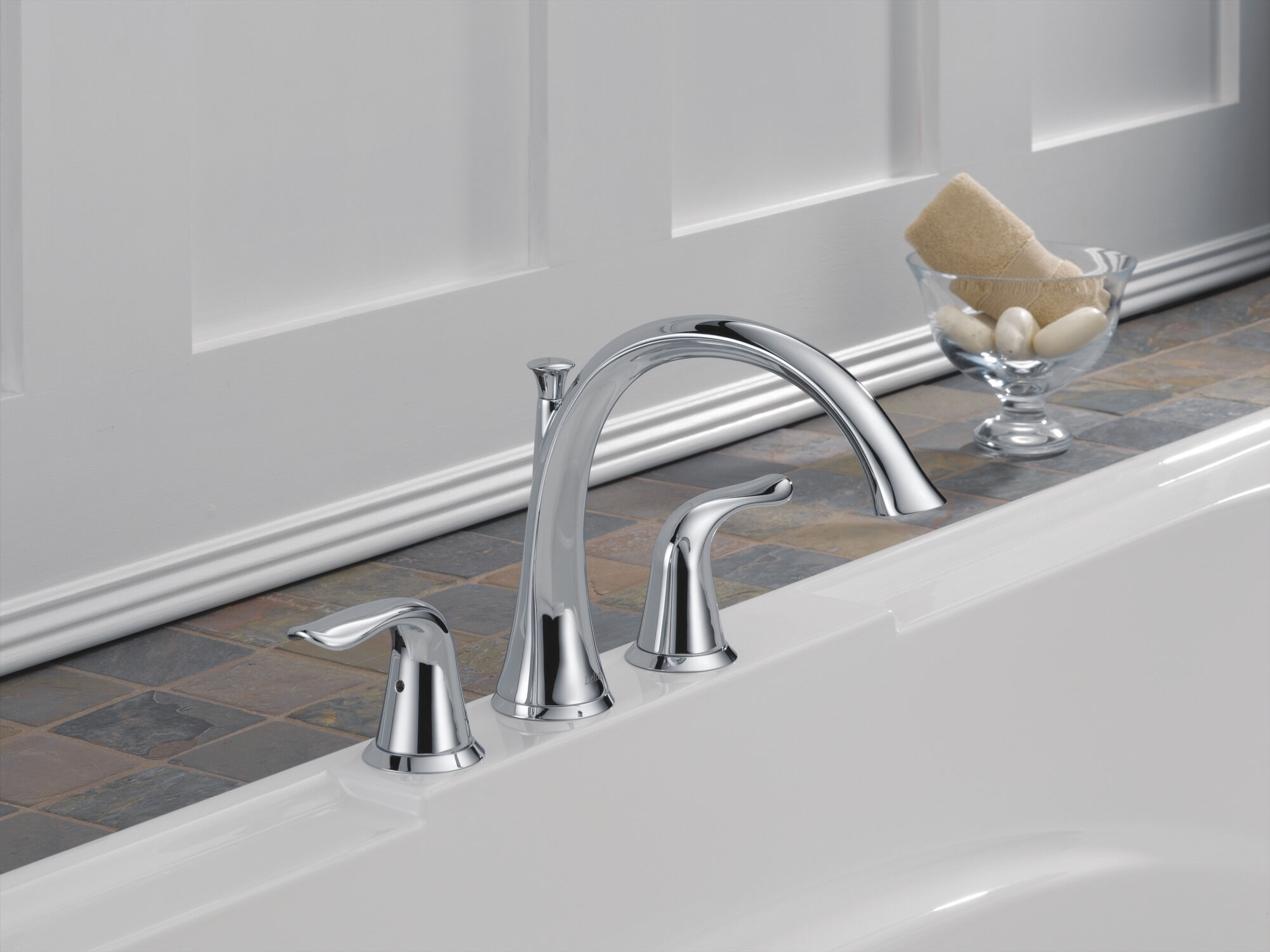 T2738-PT Римская ванна Delta Faucet Lahara Выдержанный оловянный  - Вид №1
