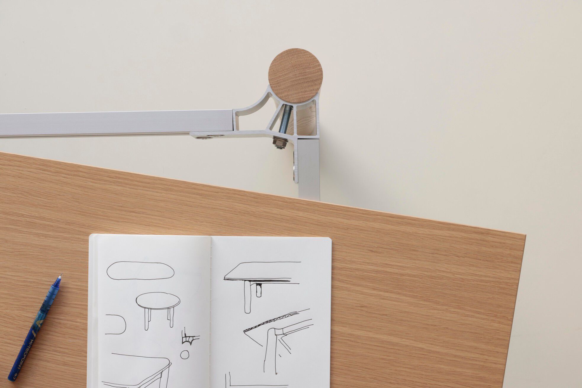 Овальный стол с алюминиевыми ножками или массивным дубом Hay пристройка ARCH-00085823 - Вид №15