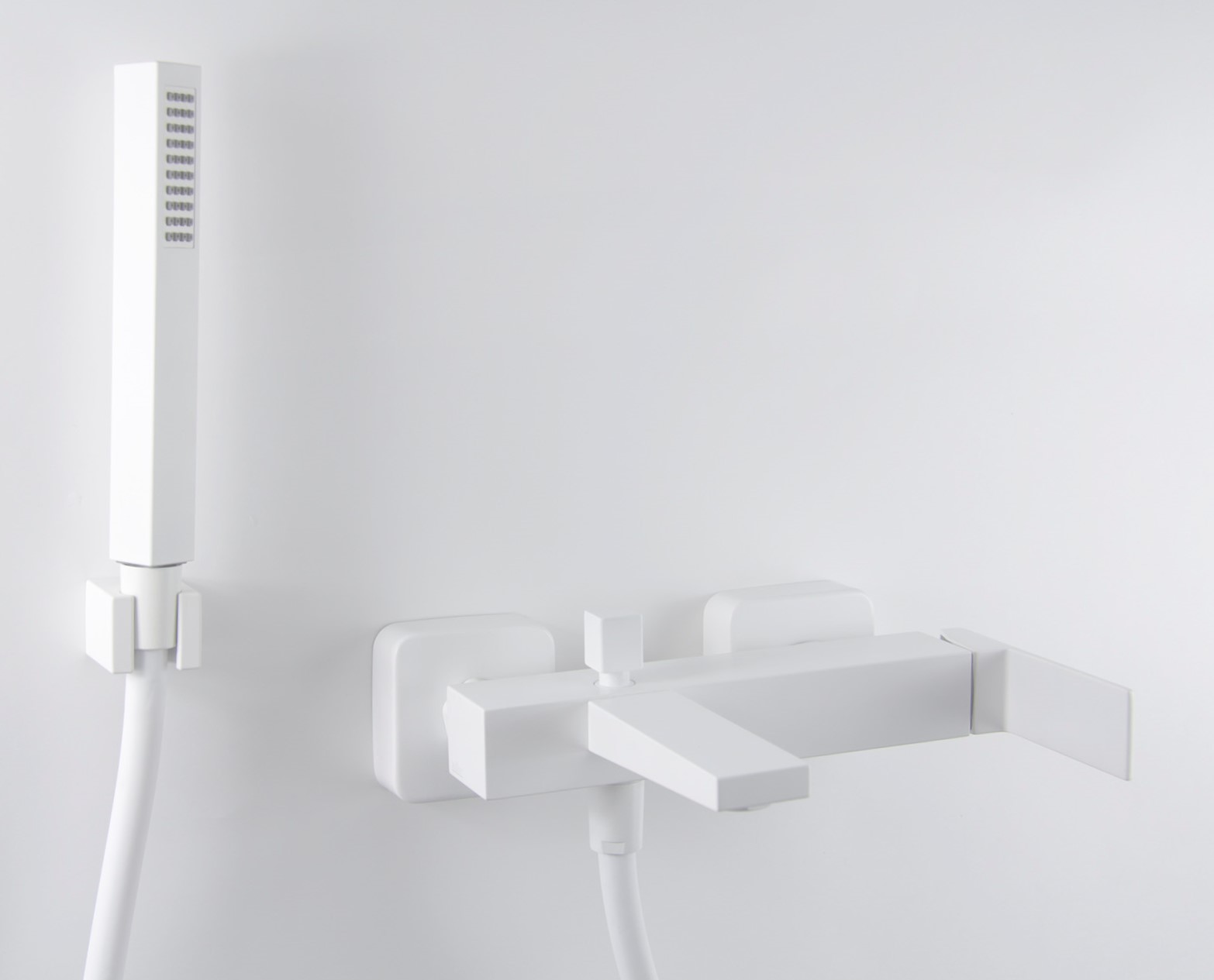 PE850101740 Смеситель для ванны , белый Webert Pegaso