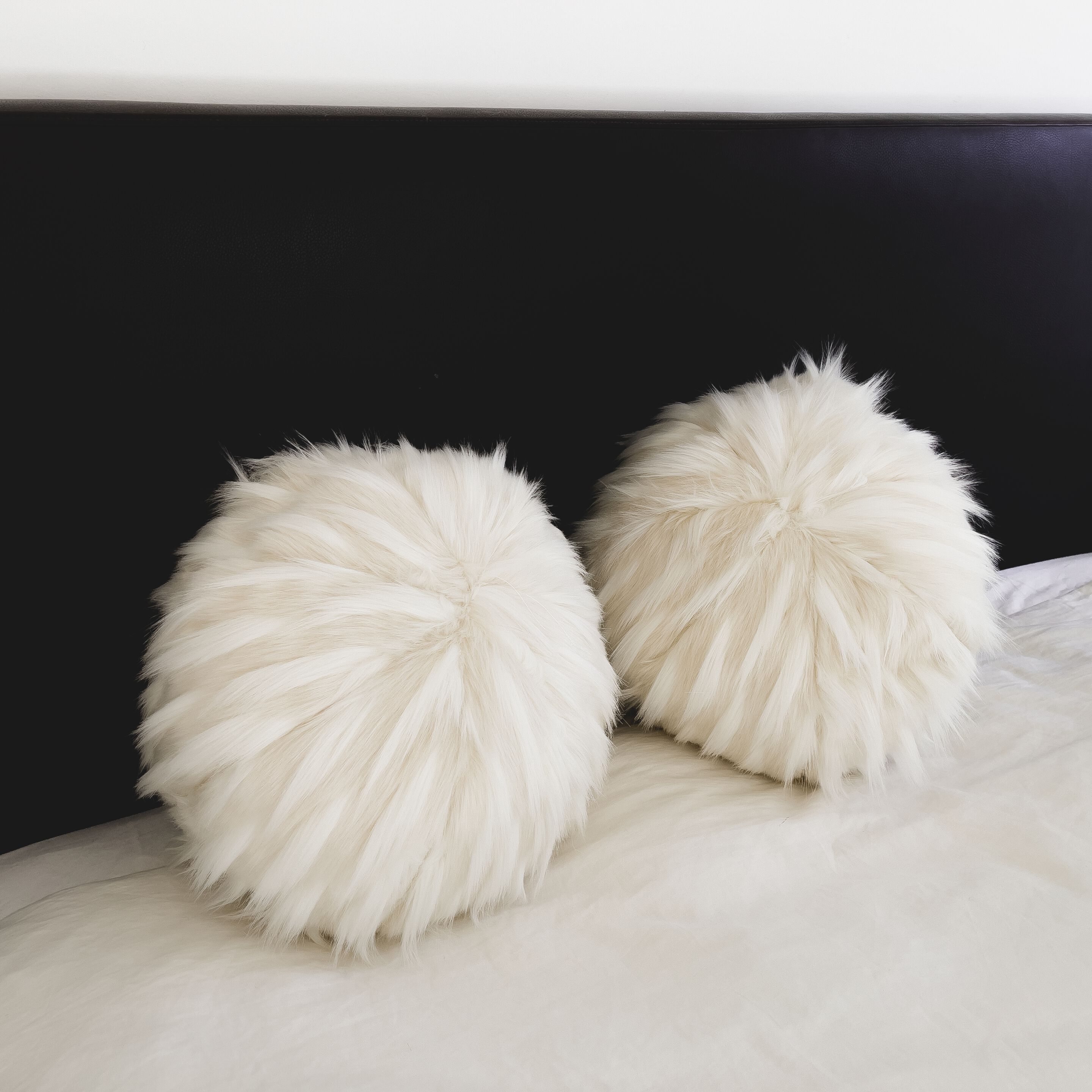 Круглая подушка из искусственного меха MX HOME Megeve ARCH-00018790 - Вид №1