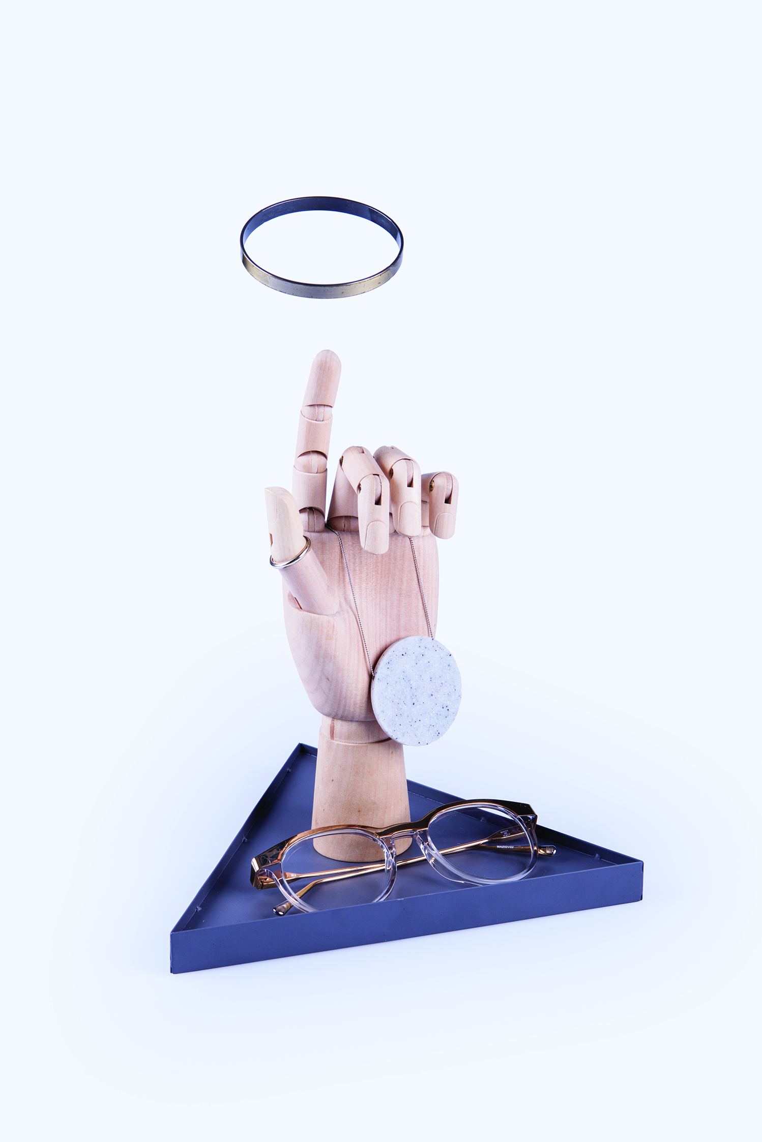 DYHANDDGR Органайзер для украшений the hand серый Doiy  - Вид №2