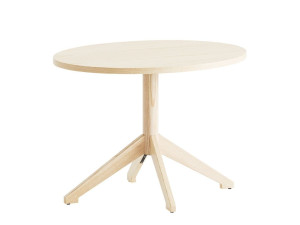 Овальный журнальный столик из дерева