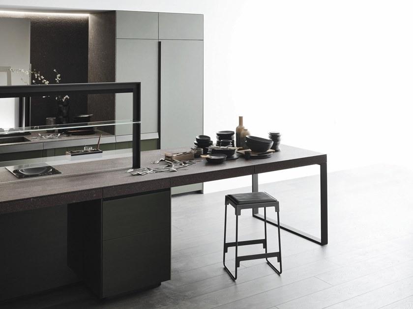 VALCUCINE Стеклянная кухня в современном стиле с островом без ручек Genius loci sun-id-1499790 - Вид №10