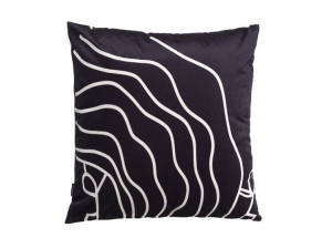 Квадратная подушка из ткани