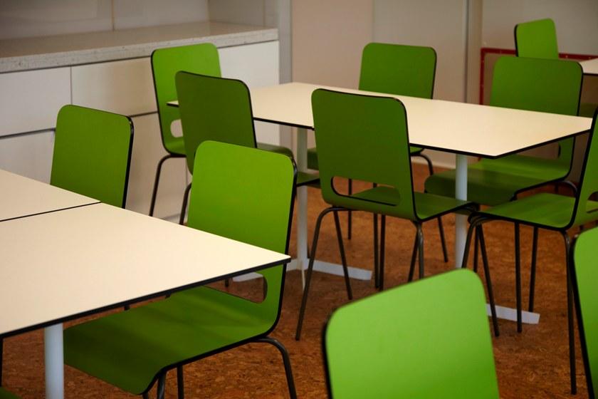 Deadgood Штабелируемый стул из фанеры Form F11 - Вид №5