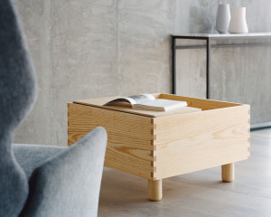 Квадратный Сосновый журнальный столик с отсеком для хранения