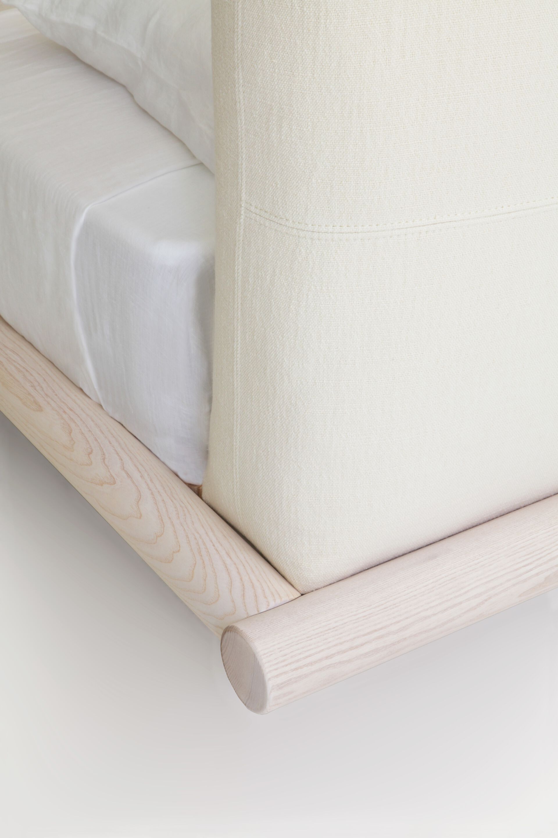 Двуспальная кровать с мягким изголовьем Porro IRO ARCH-00029472 - Вид №5