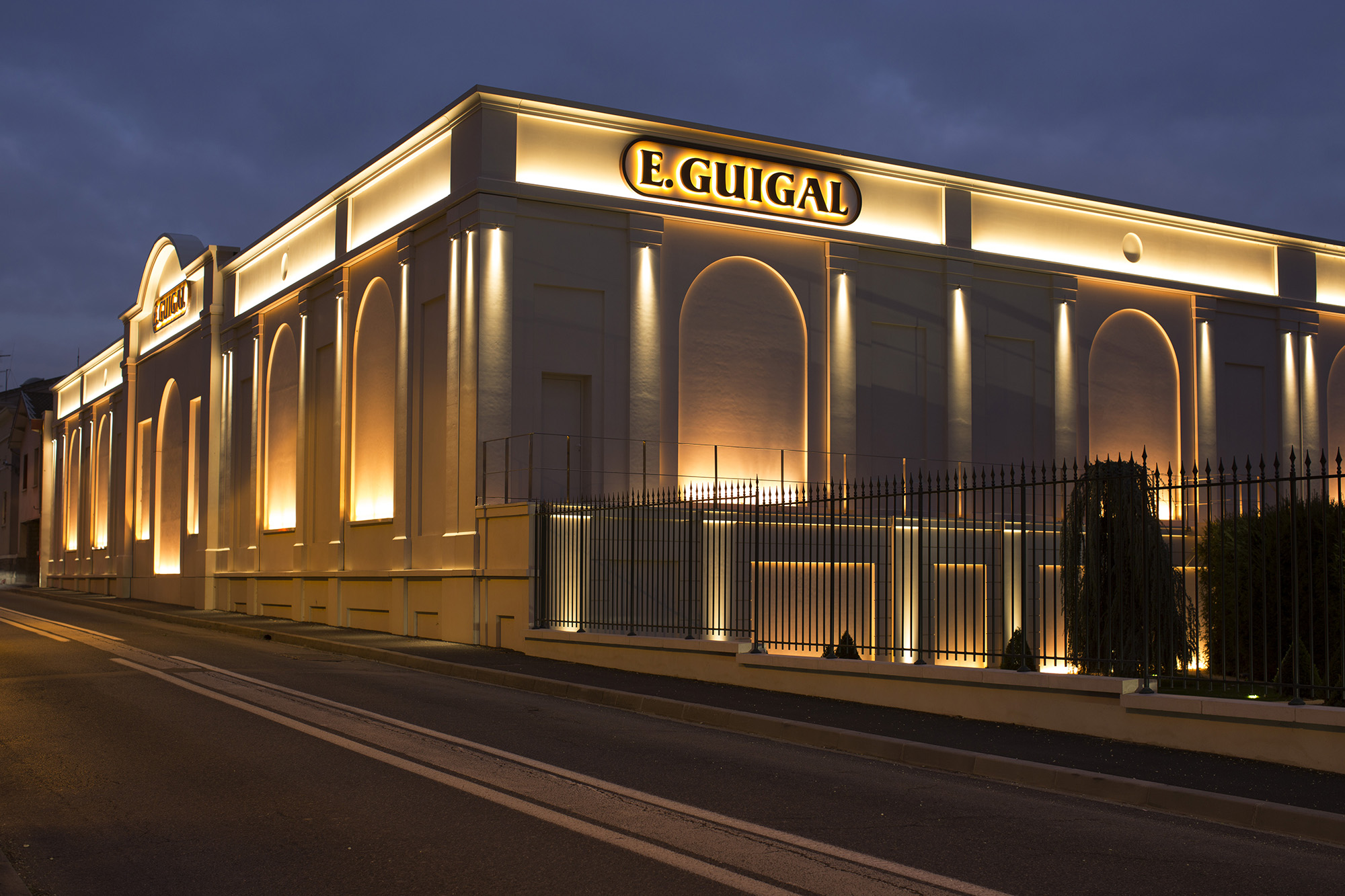 8411618 Подсветка стены Platek MINI CORNICHE Applique  MINI CORNICHE Applique 1200 mm - LED 3000K 40°  - Вид №4