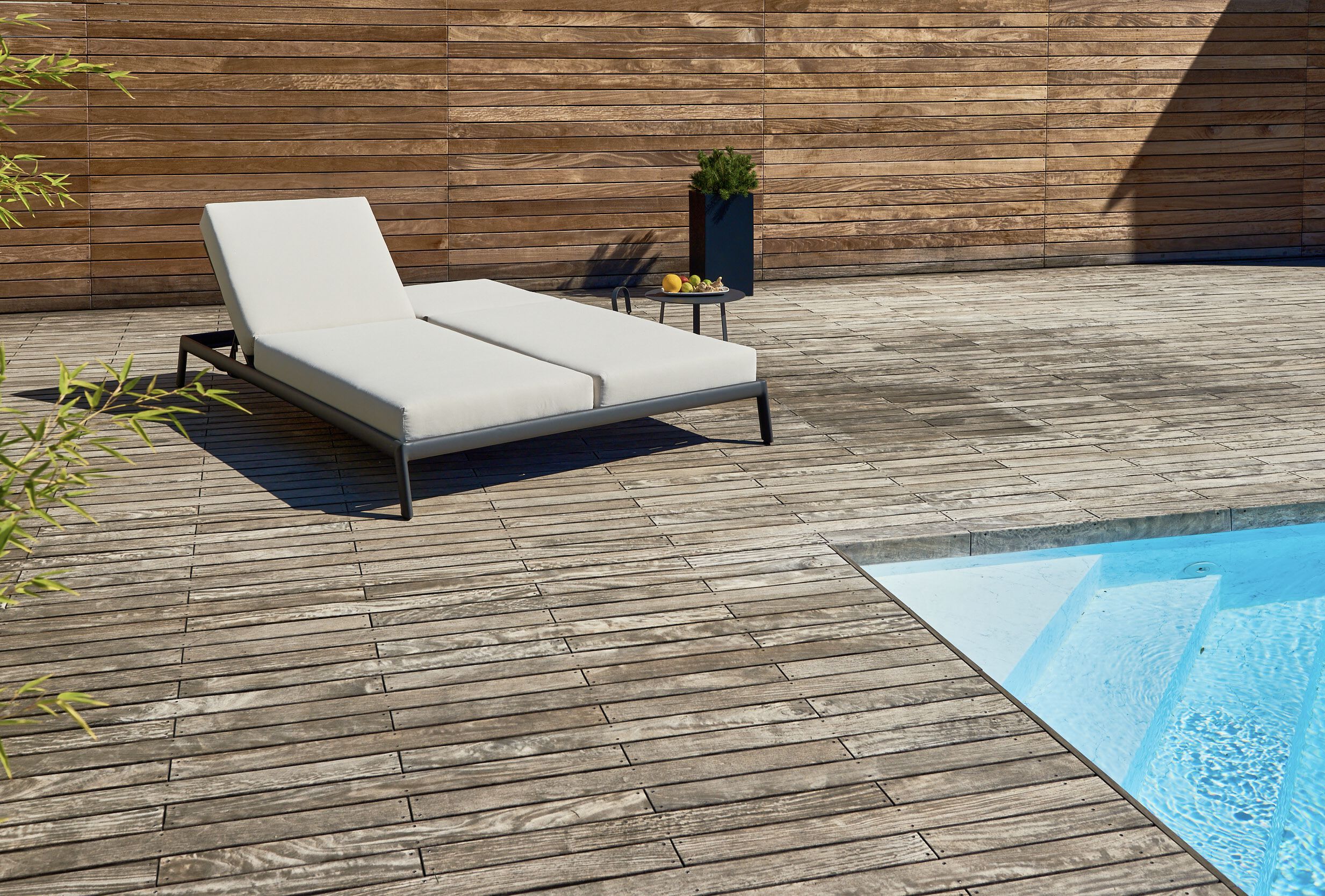 Шезлонг с двуспальной кроватью в Sunbrella® DRIGANI INFINITY ARCH-00034660 - Вид №1