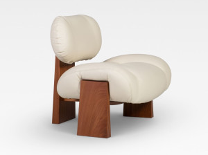 Кожаное кресло без подлокотников