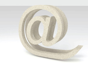 Реконструированная каменная стойка для велосипедов