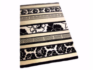 Ковер ручной работы с прямоугольным рисунком