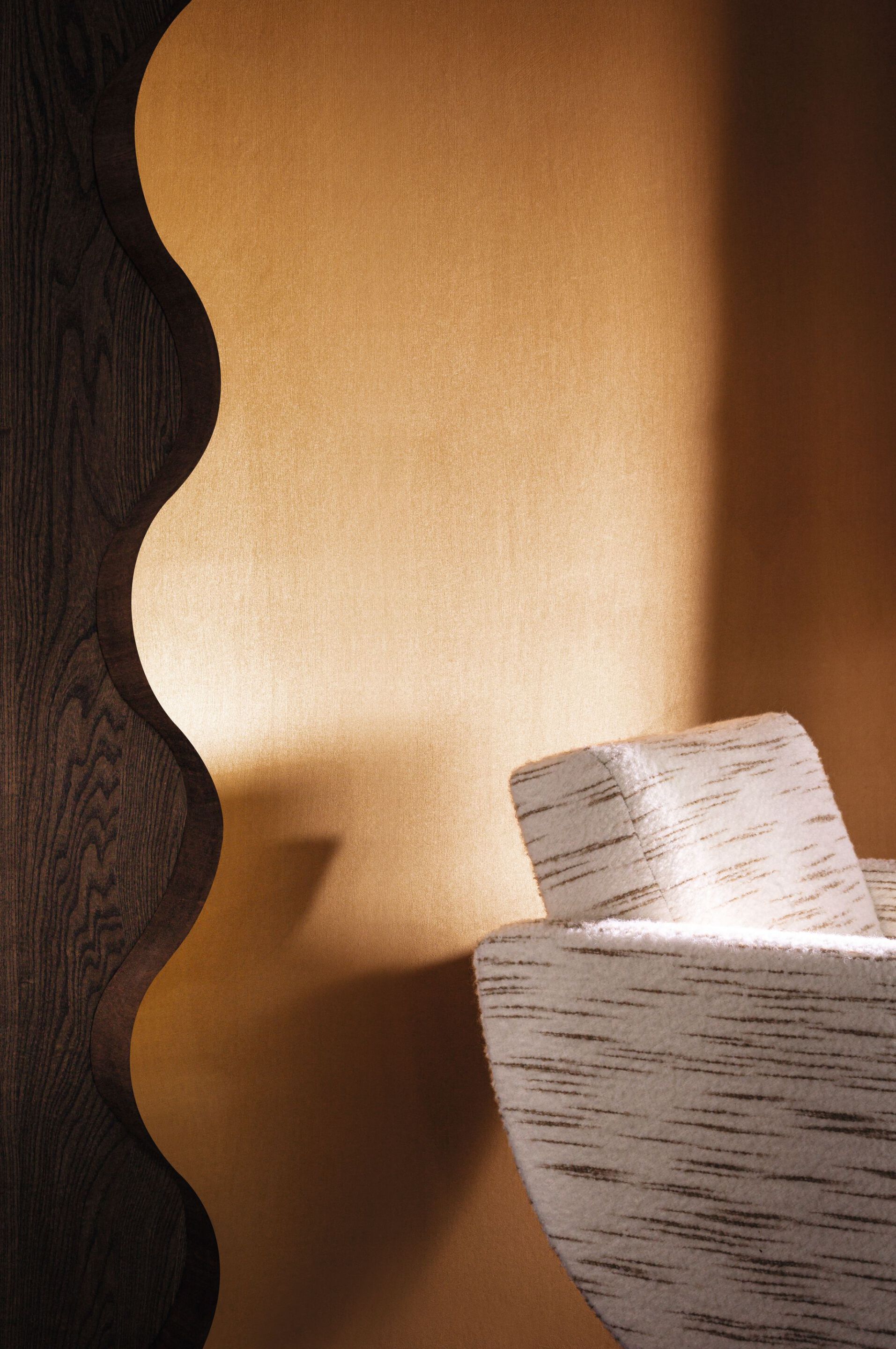 Бархатная однотонная настенная ткань Casamance Mellow ARCH-00120932