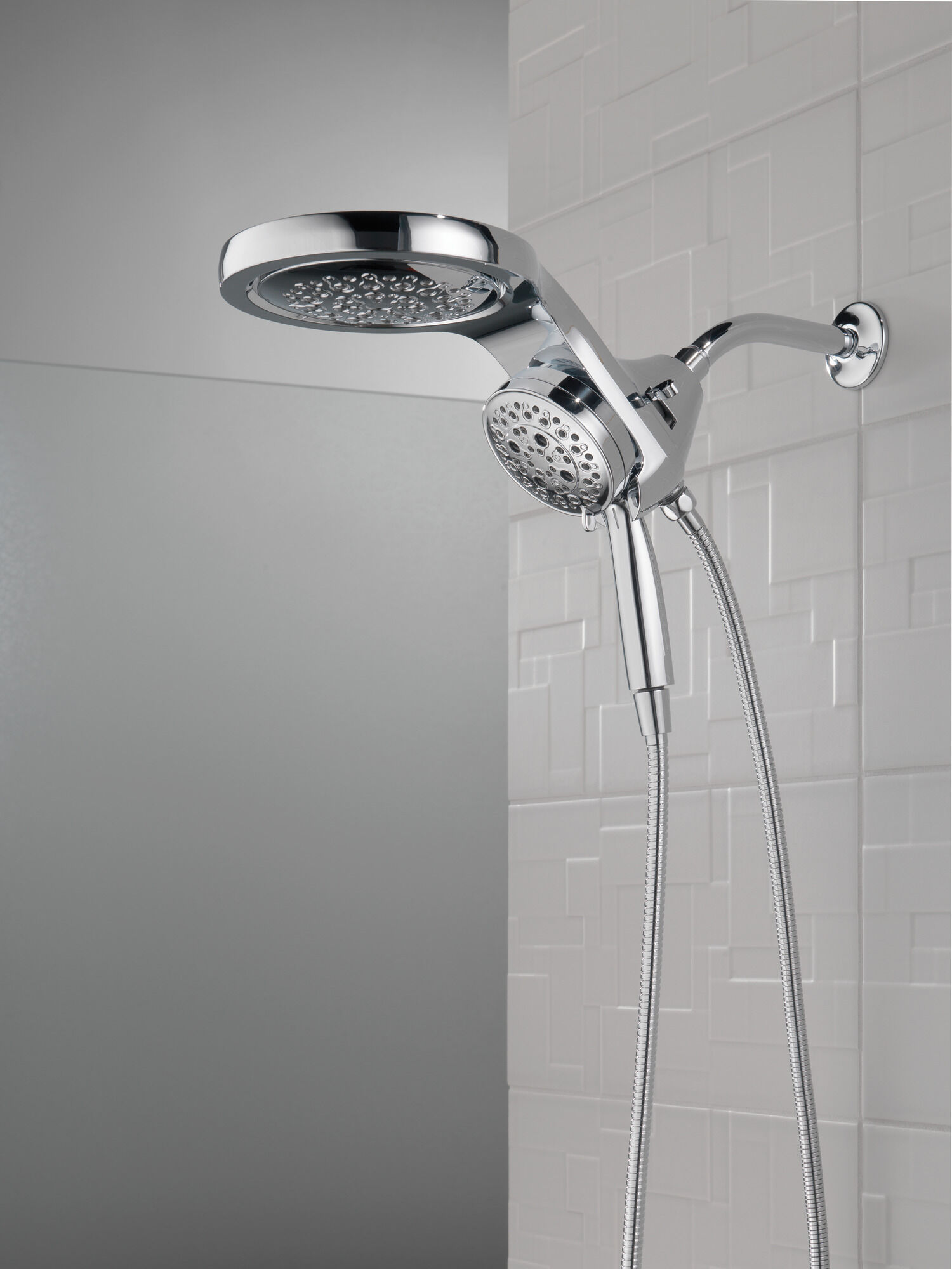 58680-CZ25 HydroRain® H2Okinetic® 5-регулировочная душевая лейка два в одном Delta Faucet Universal Showering Шампанское бронза  - Вид №19