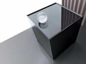 Caccaro Квадратная тумбочка из дерева с ящиками Riquadro